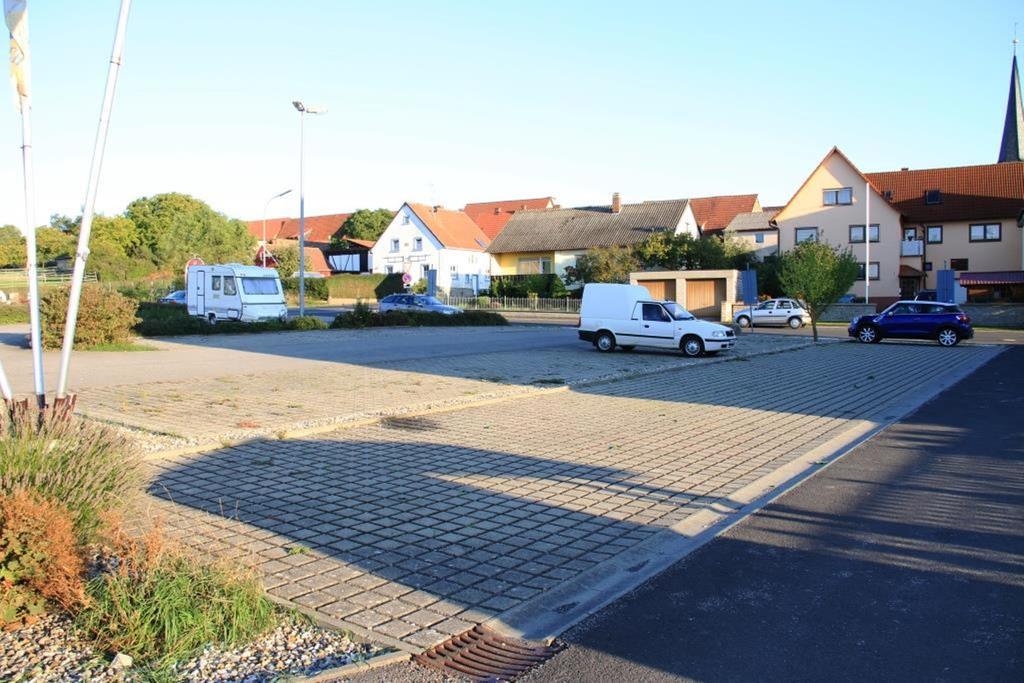 Landgasthof Frankentor Wasserlosen Екстер'єр фото