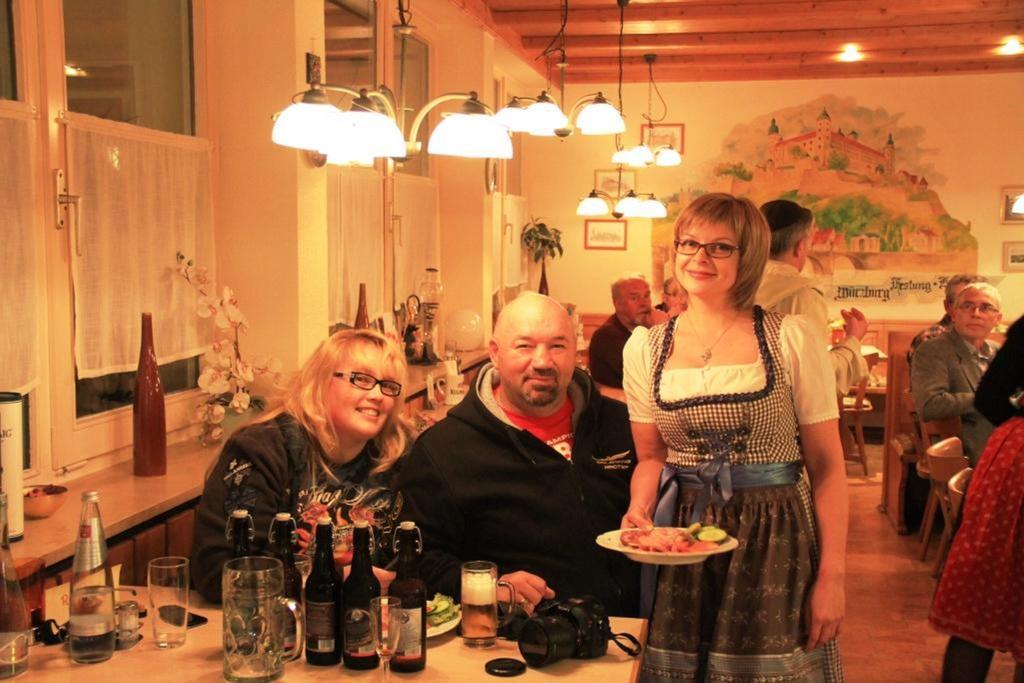 Landgasthof Frankentor Wasserlosen Екстер'єр фото